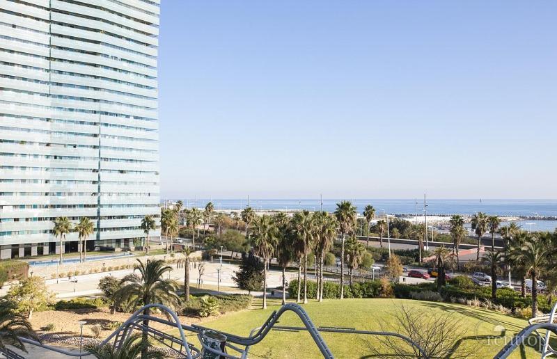 Rent Top Apartments Beach-Diagonal Mar Barcelona Exterior photo